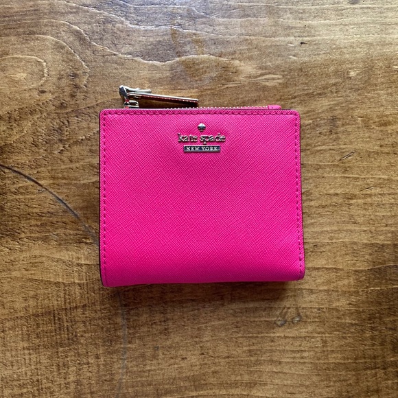 Kate Spade Pink Wallet - Picture 1 of 3